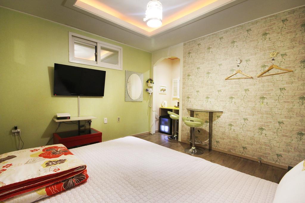 Hole In One Hotel Sacheon Luaran gambar