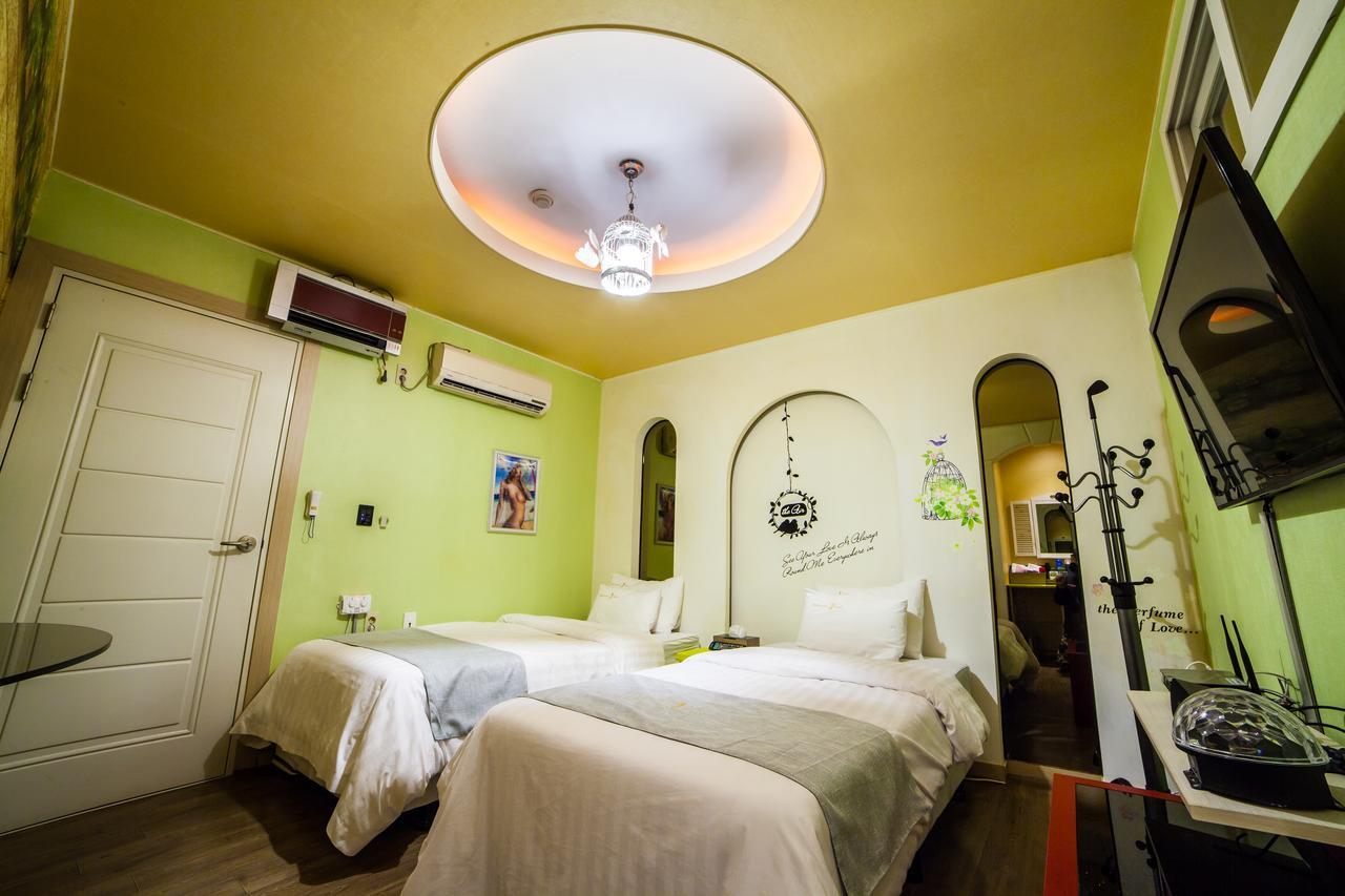 Hole In One Hotel Sacheon Luaran gambar