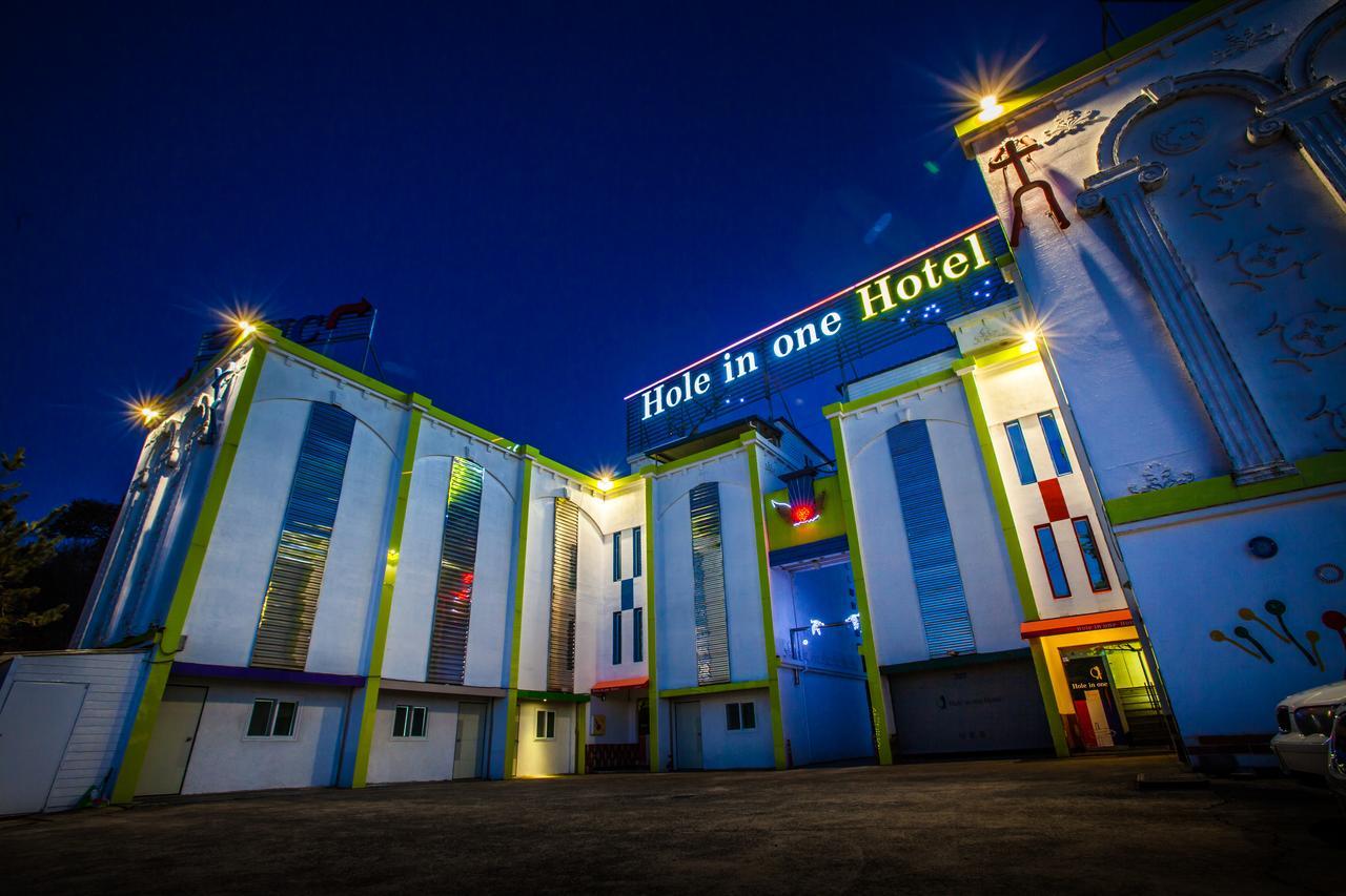 Hole In One Hotel Sacheon Luaran gambar